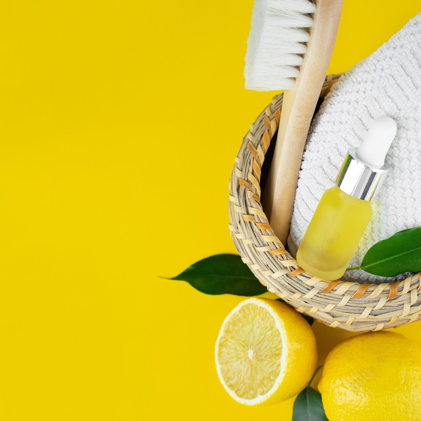 Lemon Essential Oil:  100% Pure & Therapeutic